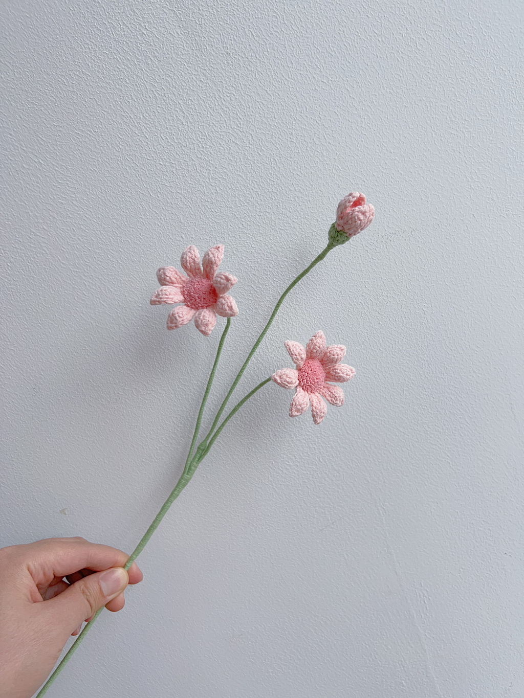 Blue-Eyed Daisy Crochet Flower Stem