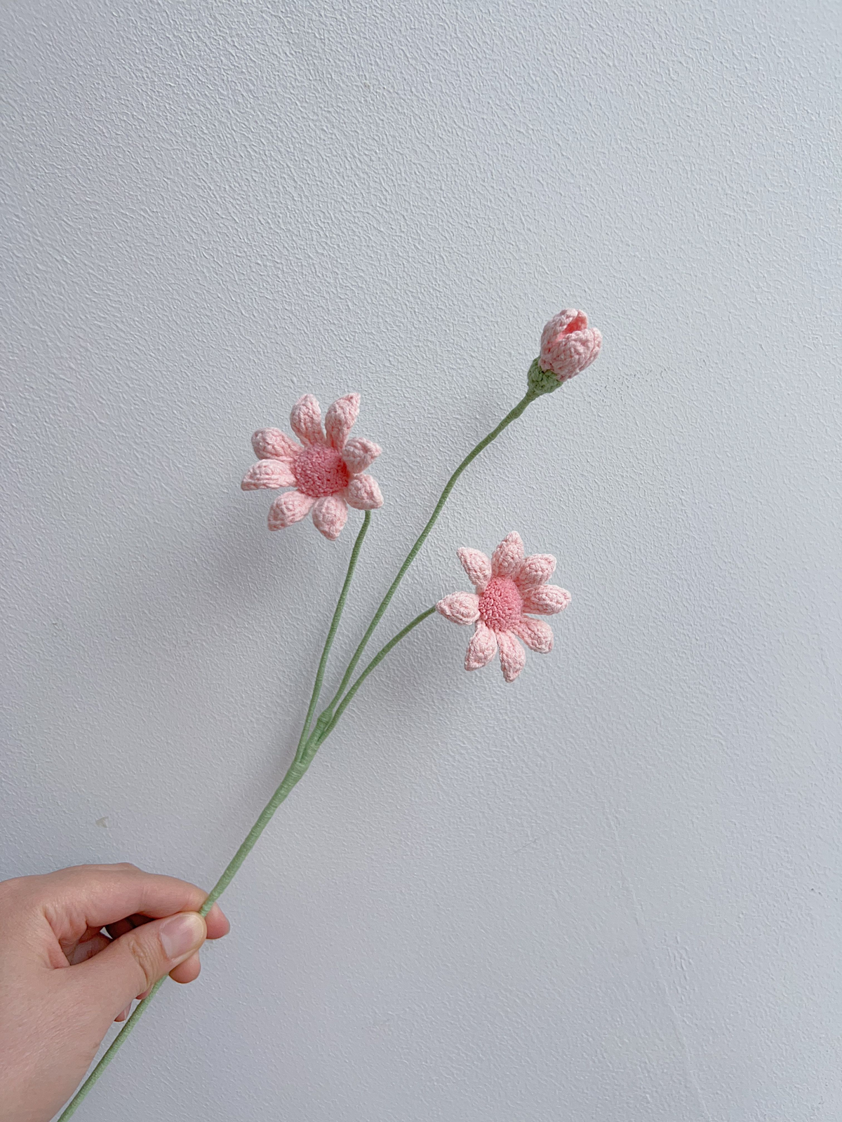 Blue-Eyed Daisy Crochet Flower Stem