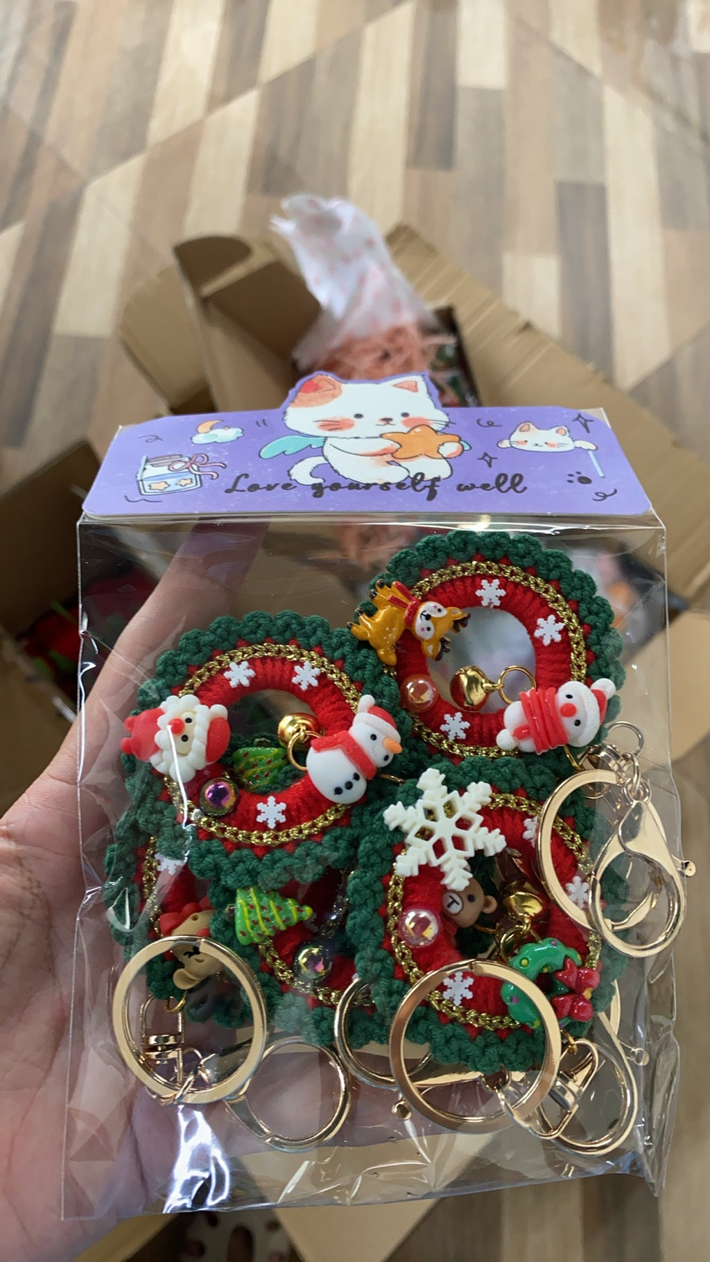 Crochet Christmas Wreath Keychains – Assorted Set of 12