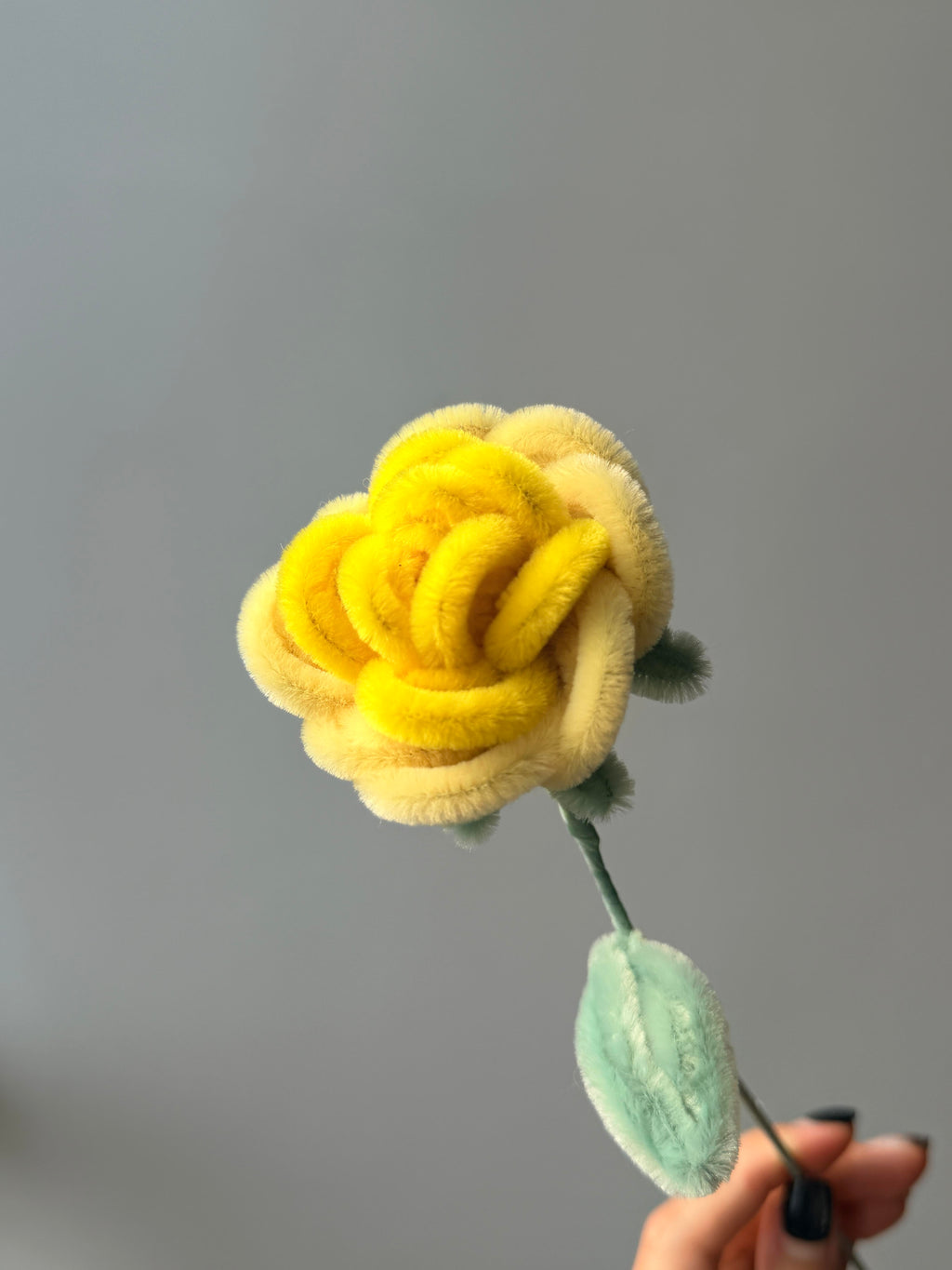 Round Petal Rose Pipe Cleaner Flower