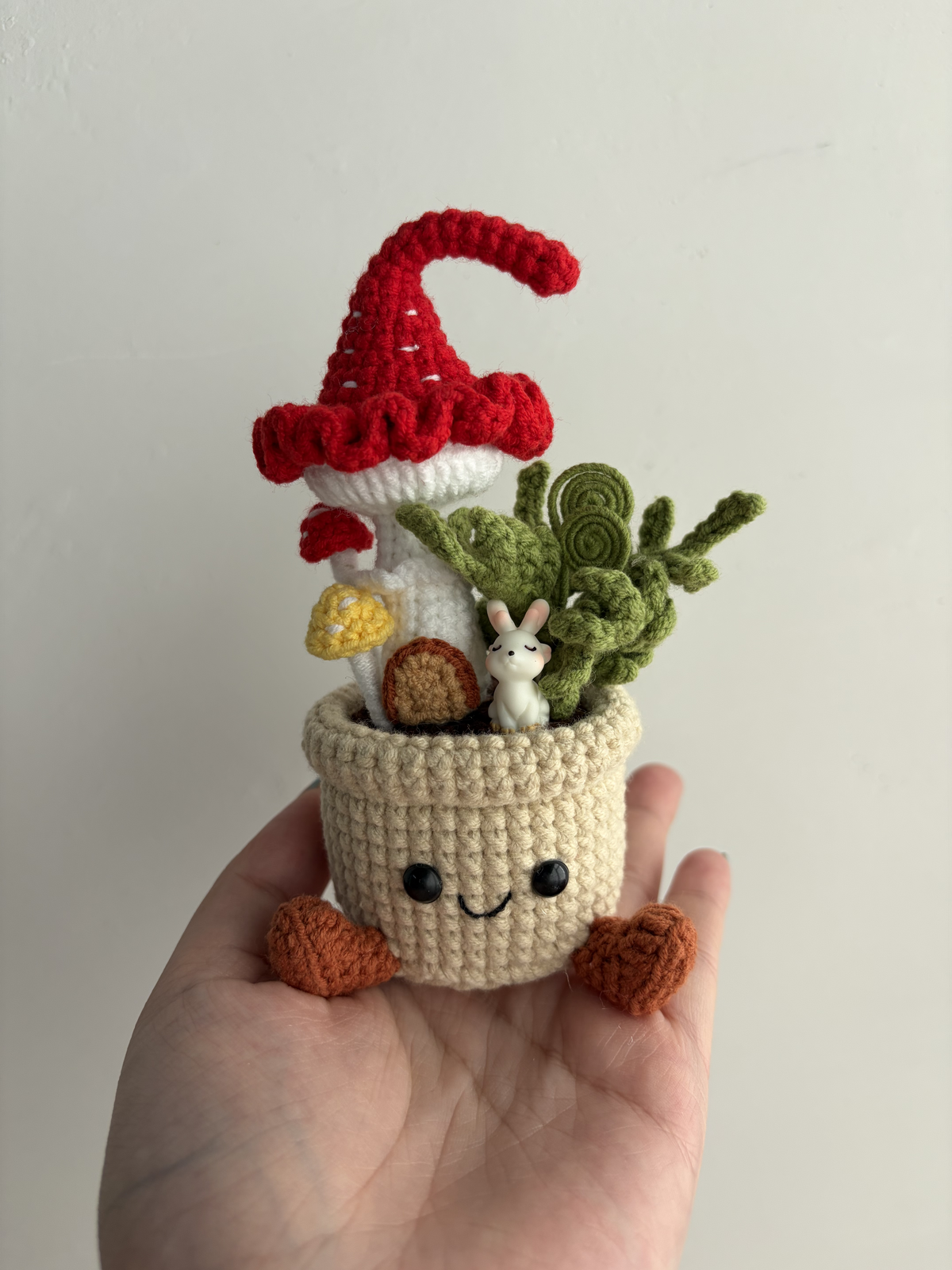 Crochet Mushroom Garden Smile Pot