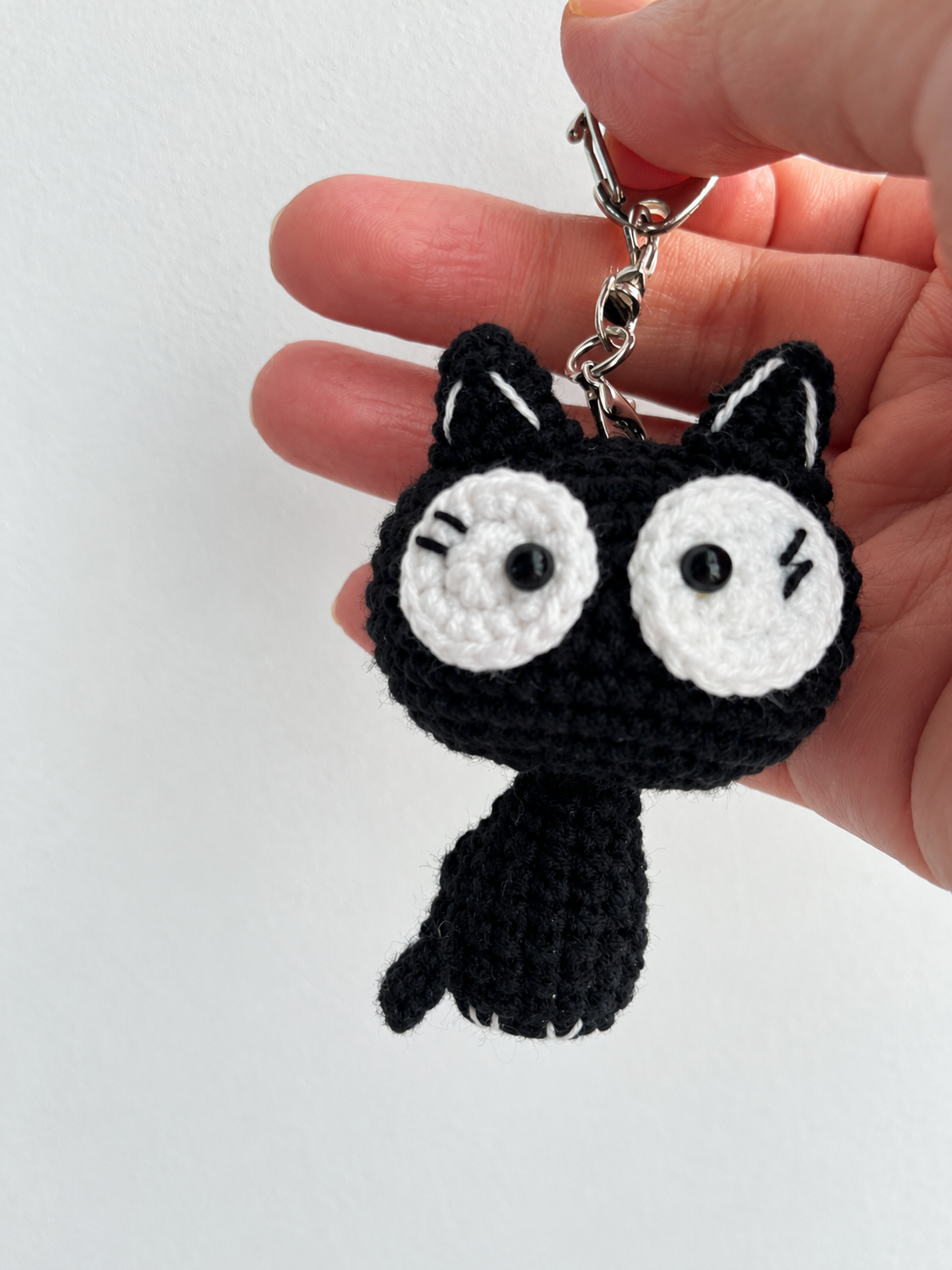 Crochet Big-Eyed Black Cat Keychain