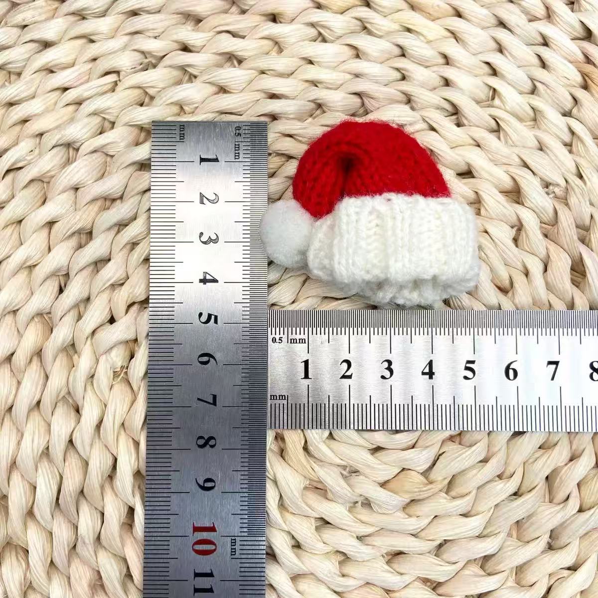 Crochet Mini Christmas Hats