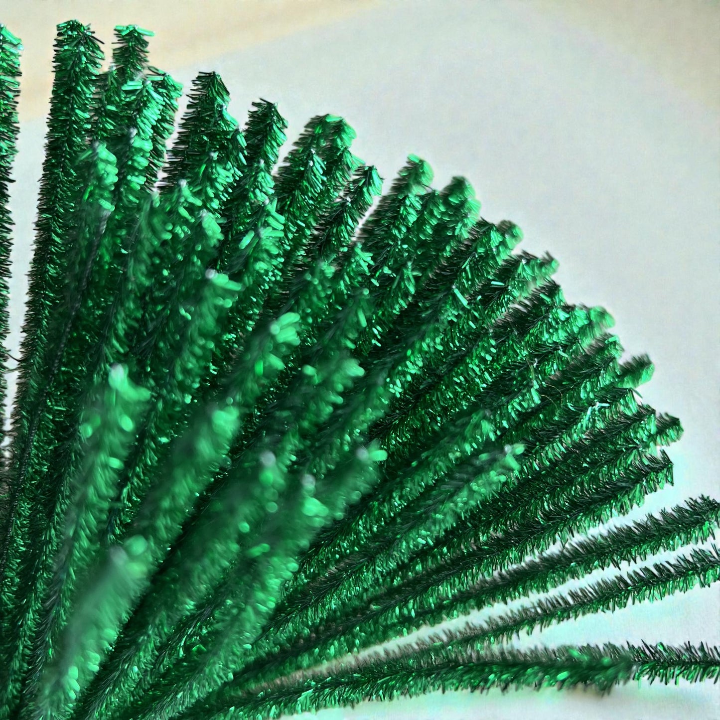 100Pcs 6mm Glitter Pipe Cleaners Sparkly Chenille Stems 30cm 22 Colors