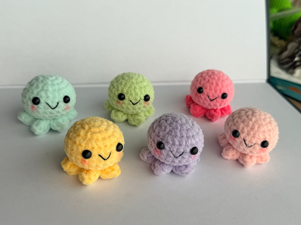 Crochet Octopus Gummy-Yarn Keychain