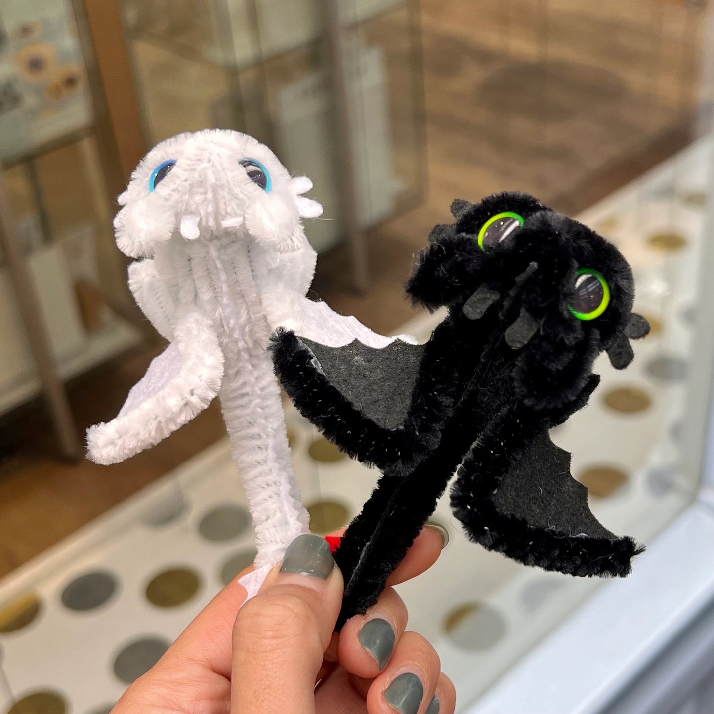 Toothless Dragon Pipe Cleaner Couple | Handmade Fluffy Desk Decor Gift