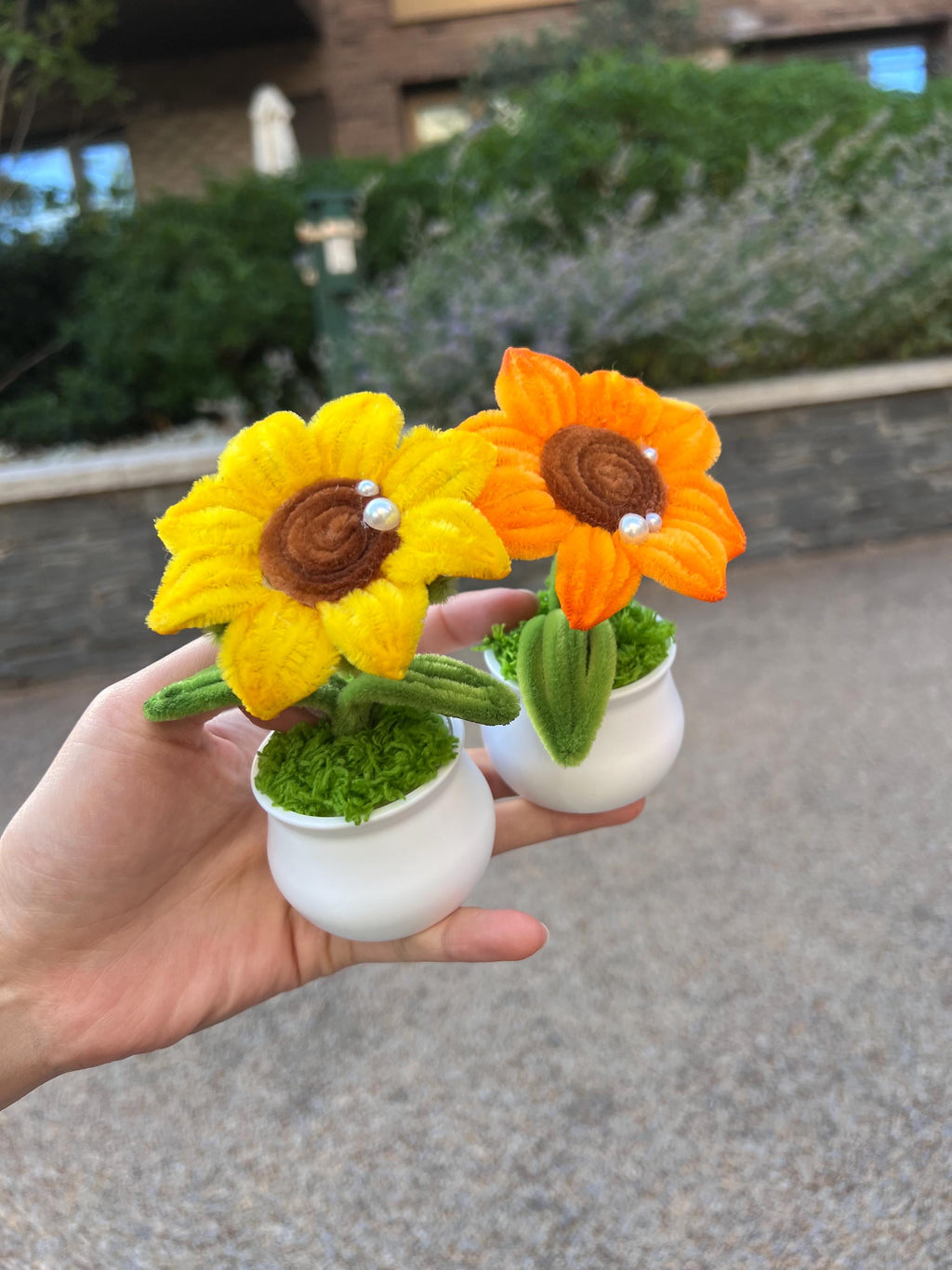 Handmade Pipe Cleaner Sunflower in Mini Pot – Golden & Amber Chenille Stem Flower Décor