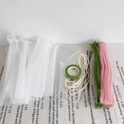 DIY Tulip Bouquet Kit, Pipe Cleaner Flowers, Chenille Tulip Craft Kit, Handmade Floral Gift