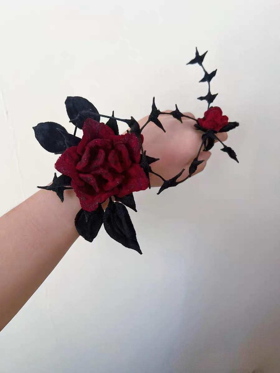 Floral Bow and Arrow, Pipe Cleaner craft, Fairy Garden Style, Fantasy Prop, Room Decor Gift, Unique Handmade Art