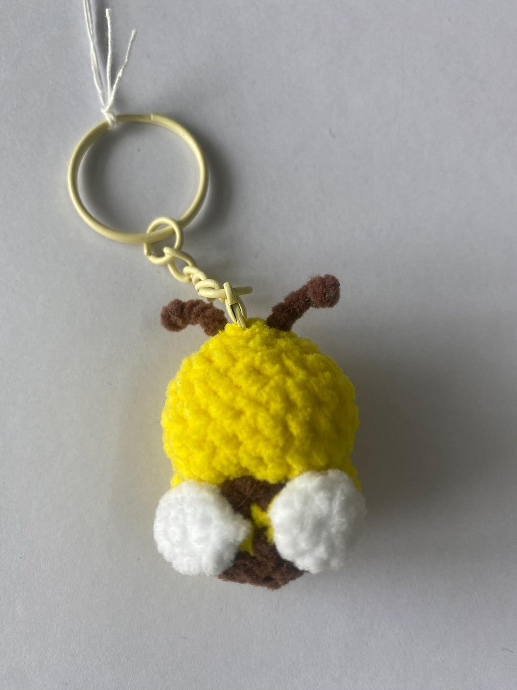 Crochet Little Bee Keychain, Handmade Gummy Plush Character Charm, Cute Bag Accessory, Kawaii Gift