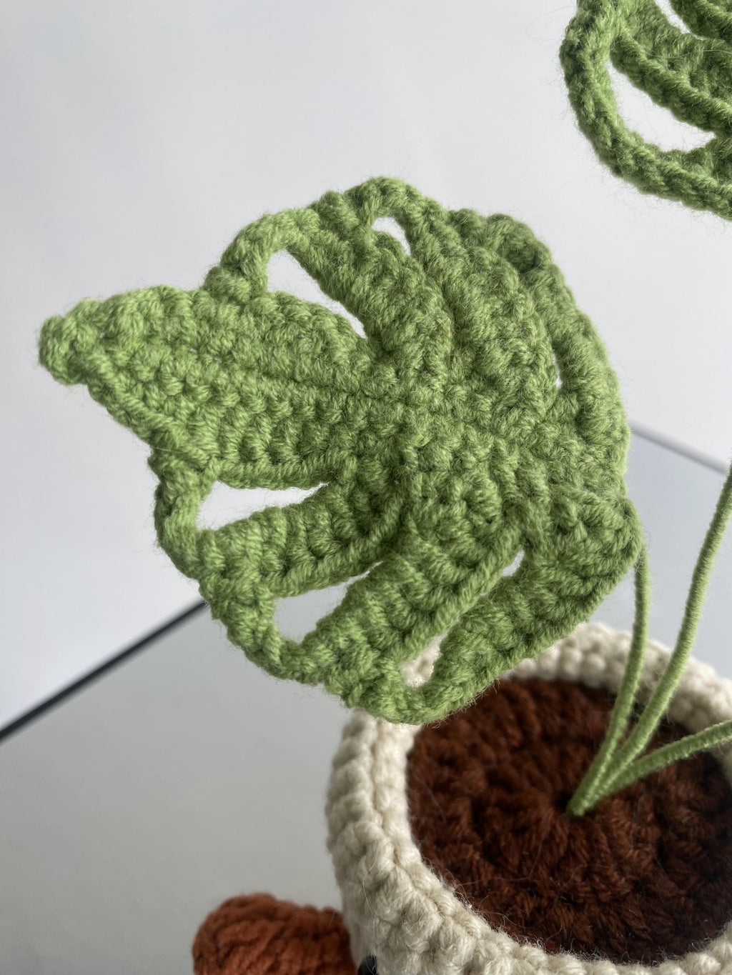 Crochet Small Monstera Leaf Pot, Handmade Yarn Plant, Cute Crochet Plant Decor, Botanical Gift, Home Decoration