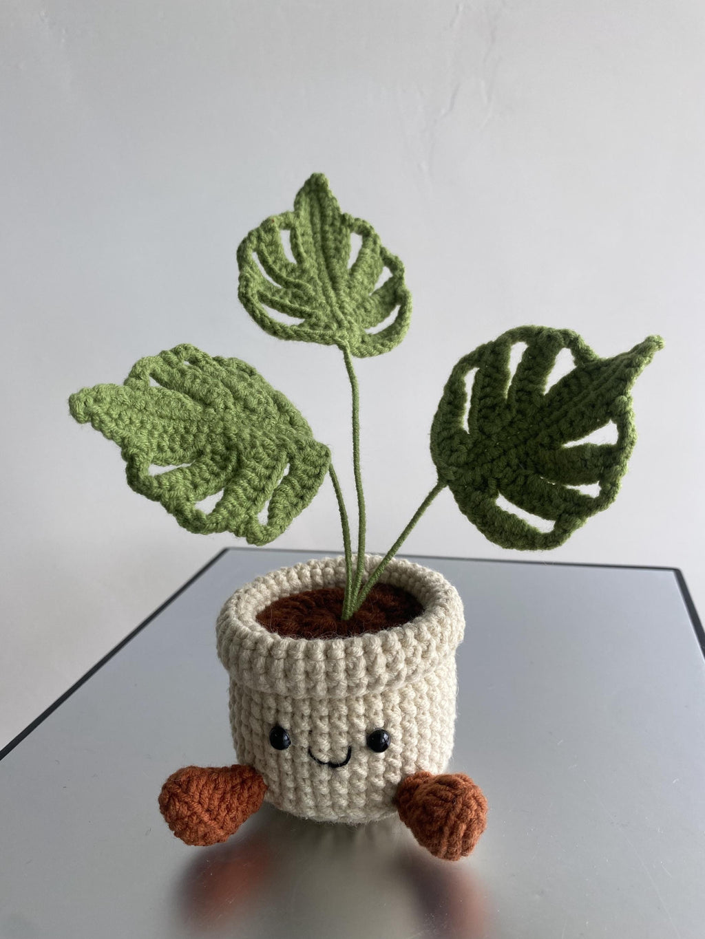 Crochet Small Monstera Leaf Pot, Handmade Yarn Plant, Cute Crochet Plant Decor, Botanical Gift, Home Decoration