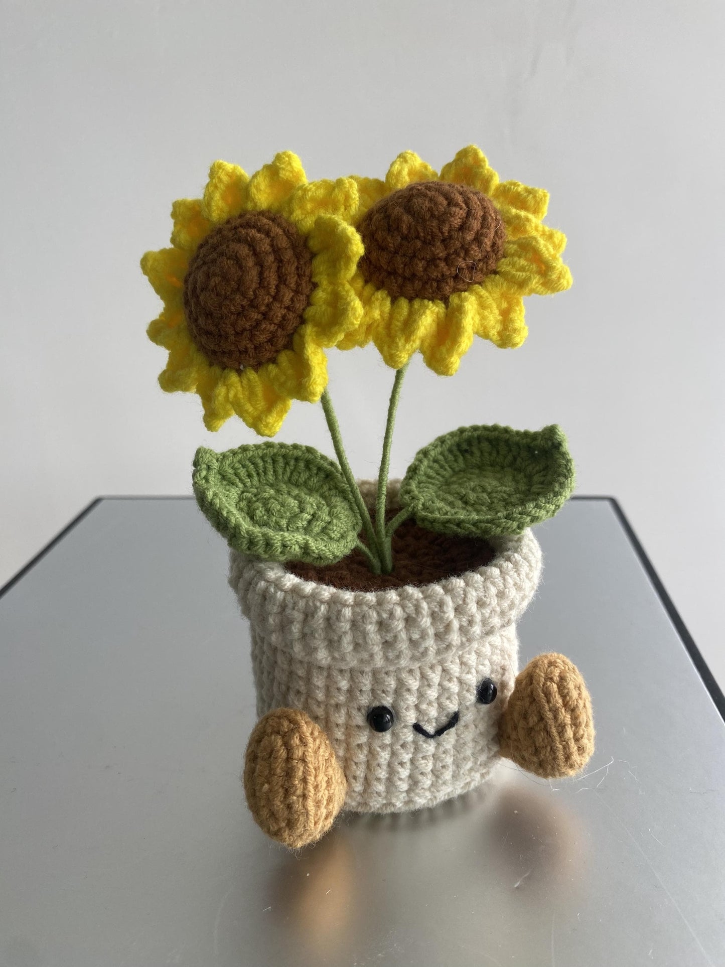Crochet Small Sunflower Smile Pot, Handmade Yarn Flower Plant, Cute Crochet Plant Decor, Botanical Gift, Home Decoration