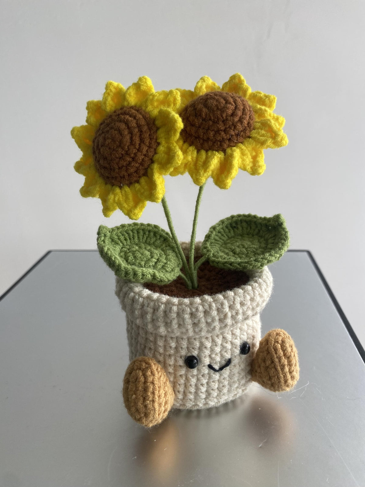 Crochet Small Sunflower Smile Pot, Handmade Yarn Flower Plant, Cute Crochet Plant Decor, Botanical Gift, Home Decoration