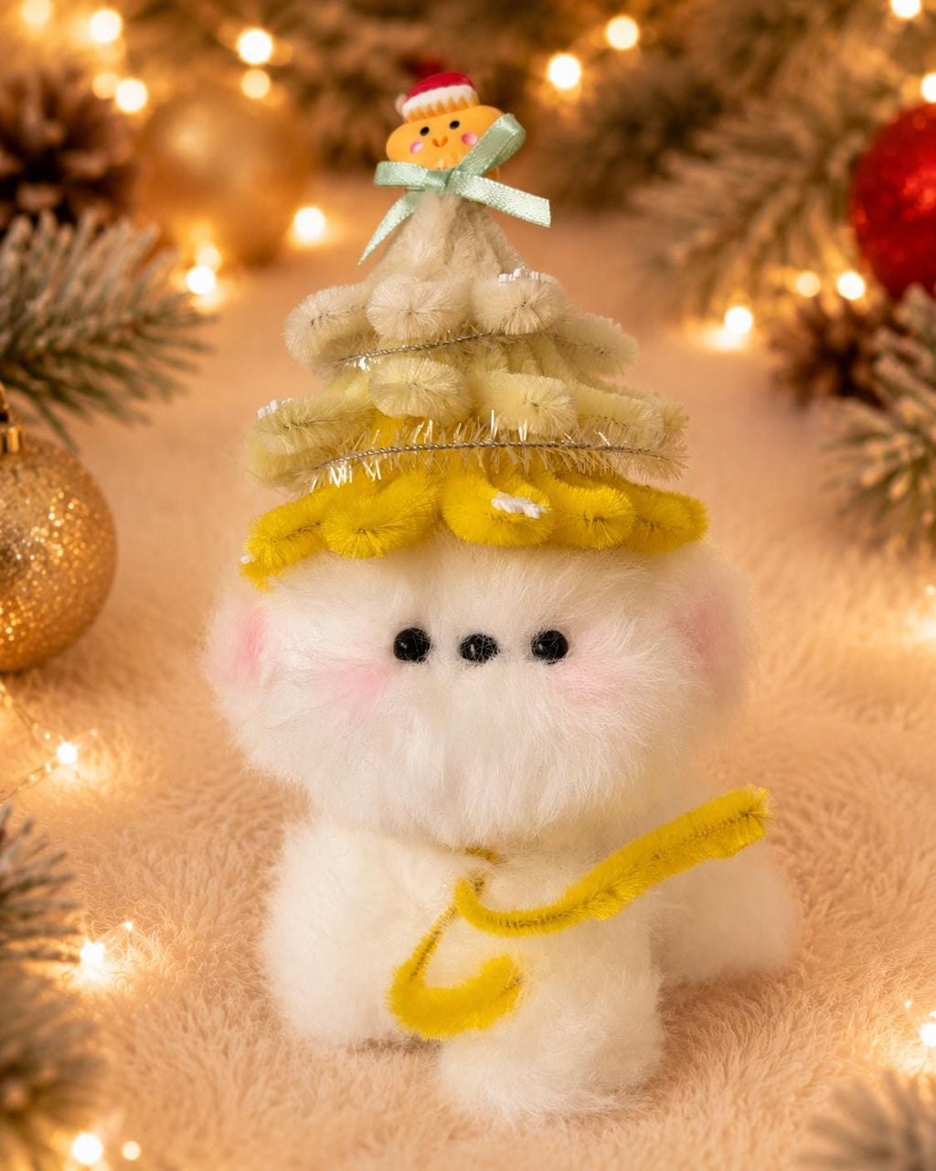 Pipe Cleaner Puppy Figure, Handmade Christmas Dog Decor, Festive Tabletop Ornament, Holiday Home Display